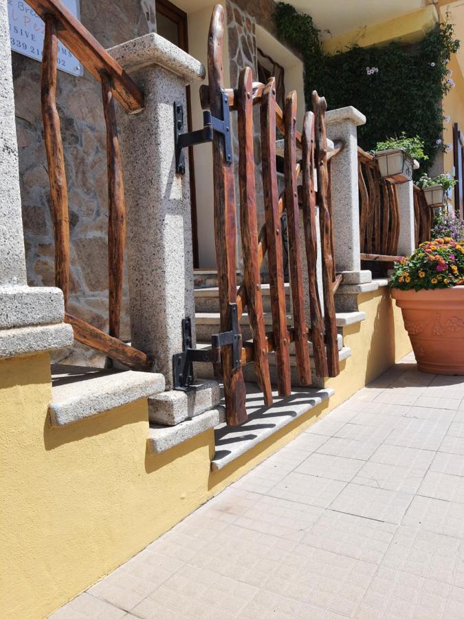Al Pez Exclusive Rooms Olbia Exterior photo